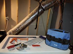 lot 248 image: Tools with ULine Bucket Cozy that can fit on a bucket.