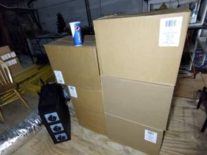 lot 218 image: (1) box of Pepsi paper cups 1000case. (4) boxes of 16oz lids 2400case, unopened.