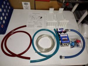 lot 254 image: Kitchen Sink Proportioner Dish Detergent and Liquid Sanitizer Dispenser with tubing