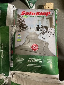 Safe Step Ice Melt NEW Damaged 50 Pound Bag