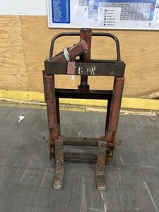 lot 112 image: ROLA-LIFT