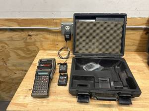 lot 70 image: BRADY TLS2200 Portable Label Printer