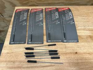 lot 89 image: Lot of FLEX-HONE Brushes