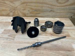 lot 99 image: Miscellaneous ToolsParts