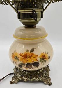 lot 50 image: Antique Double Globe Hand Painted Floral Parlor Lamp