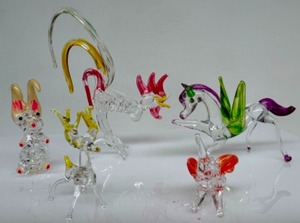 lot 76 image: Vintage Lot of Murano Spaghetti Glass Miniature Animal Figurines Rooster, Pegasus, Bunny, Deer & Elephant