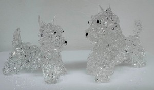 lot 70 image: Vintage Clear String Glass  Spaghetti Glass SCOTTY DOGS Collectible Figurines