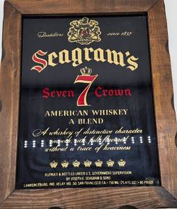 lot 26 image: Vintage SEAGRAMS 7 Crown Whiskey Bar Sign