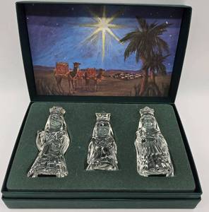 lot 9 image: Marquis WATERFORD Crystal The Three Wise Men Collection