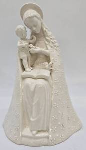 lot 162 image: Vintage Hummel Goebel Flower Madonna Figurine 