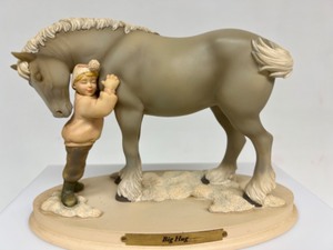 lot 86 image: Horse Whispers Big Hug by Enesco Resin Figurine