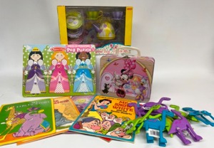 lot 124 image: New TOYS Tea Set, Princess Peg Puzzle, Minnie Mouse Puzzle in Lunchbox Rubber Dinosaurs & Vtg Books