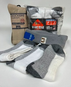 lot 142 image: Packages of Mens Socks New including Dockers, Fruit of the Loom & Big Sky