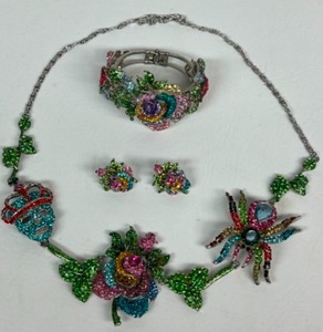 lot 3 image: HEIDI DAUS Colorful Swarovski Crystal Jewelry Set Spiders Mardi-Gras Mask - Roses
