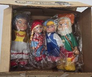 lot 232 image: The Eugene GNOME Family Dolls NEW