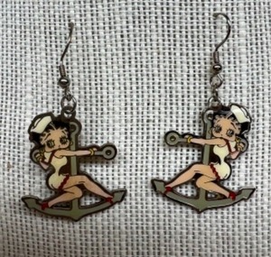 lot 206 image: Vintage Enameled BETTY BOOP Sailor Nautical Anchor Themed EARRINGS