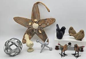 lot 288 image: Beach & Bird Home Decor Bundle 