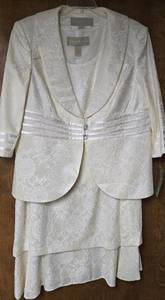 lot 351 image: Vintage Womens Dress by NUBIANO Embossed Suit NWT