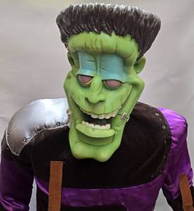 lot 1 image: Gemmy 5 ft Life Size Animated Dancing Frankenstein RARE