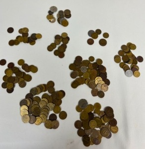 lot 400 image: Vintage Local Minnesota Business TRADE COINS  TOKENS - Collectible