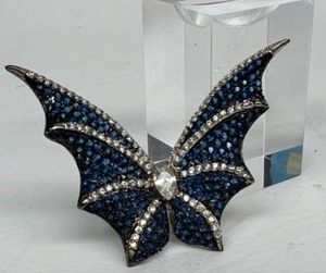 lot 311 image: Vintage Sterling Silver BAT Pave Crystal RING Flashy