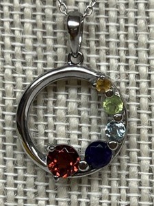 lot 330 image: Vintage 925 STERLING SILVER and Semi-Precious Gems Circle Necklace & Chain Pendant