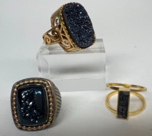 lot 319 image: 925 Sterling Gold Overlay Black Geode Quarts Cabochon Stones sz 8.5-9