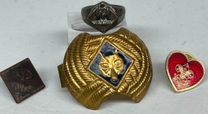 lot 363 image: Vintage BOY SCOUT Items including Pins, Bolo & Ring Wolf Scout