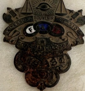 lot 242 image: Antique 1913 MASONS Grand Lodge 89th Annual Session Copper Enameled Medal Pendant