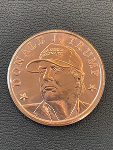 lot 12 image: 1 Ounce .999 Fine Copper Round Donald J. Trump