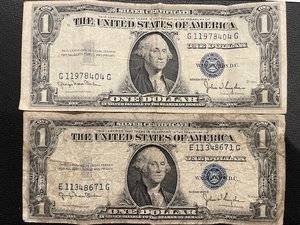 lot 50 image: $1 Silver Certificates