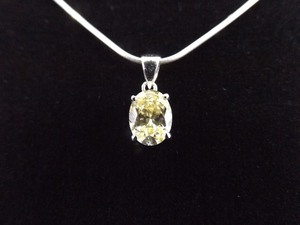 .925 Sterling Silver Oval Cut Citrine Pendant Necklace