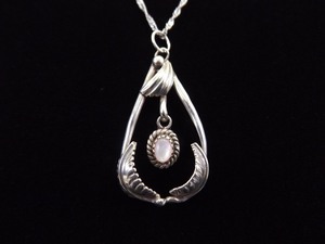 .925 Sterling Silver Native American Feather Wings Mother Of Pearl Pendant Necklace