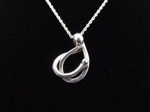 .925 Sterling Silver Mother Child Pendant Necklace