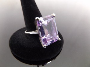 .925 Sterling Silver Emerald Cut Amethyst Crystal Cocktail Ring Size 8