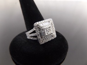 NEW .925 Sterling Silver Zirconia Ring Size 8