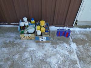 lot 114 image: Qty of 2 flats of misc chemicals. As shown.