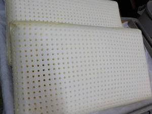 2 Memory Foam Pillows 27 x 16...