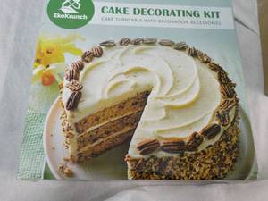 EkoKrunch Cake Decorating Kit new in box