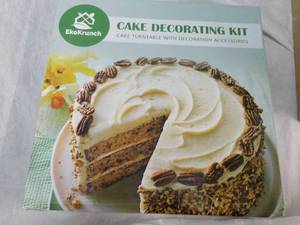 EkoKrunch Cake Decorating Kit new in box