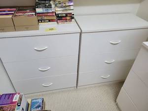 3 White DressersChests and 1 White Shelf.