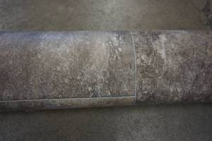 lot 129 image: Floor Covering Brown Tan White Blend