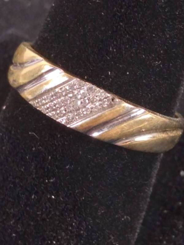 Mens 10K Gold Diamond-Accent Diagonal Wedding Band - Size 10