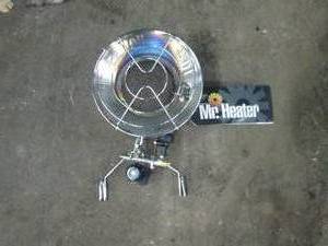 lot 52 image: Mr Heater 15,000 BTU Propane Sunflower Heater (No Tank) (LIKE NEW)