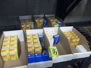 lot 176 image: Lot Of 65 Headlight Bulbs (9003, 9004, 9005, 9006, 9008, h7, h11)