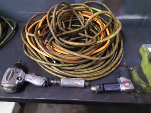 lot 63 image: 3 Air Tools and 3 Air Hoses