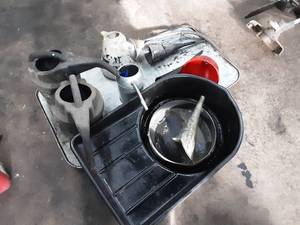 lot 86 image: Oil Drain Pan, Drip Trays, Funnels, and Oil Cans