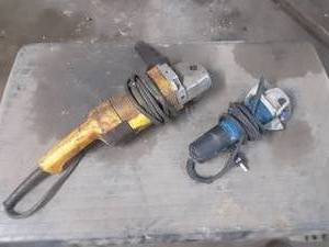 lot 97 image: Dewalt 7 Grinder and Hercules 4 Grinder