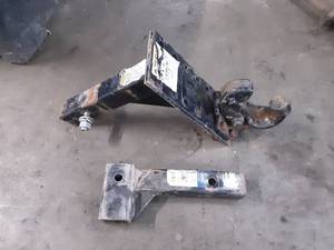 lot 108 image: Pintle Hitch & Adapter