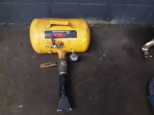 lot 112 image: Bead Blaster
